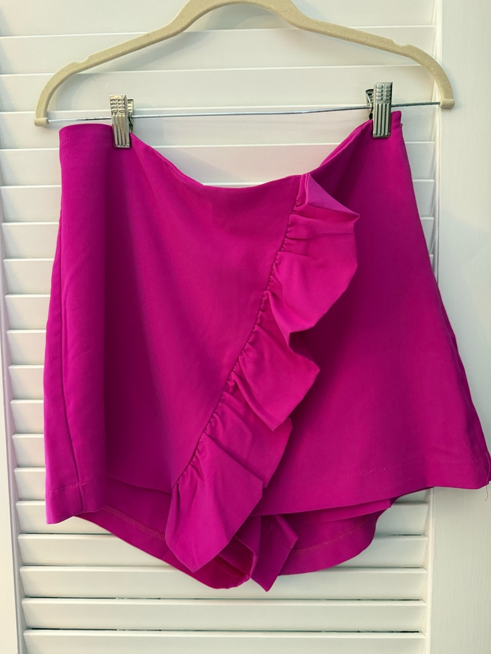 Fuchsia Hot Pink  Ruffle Wrap Skort Size Large